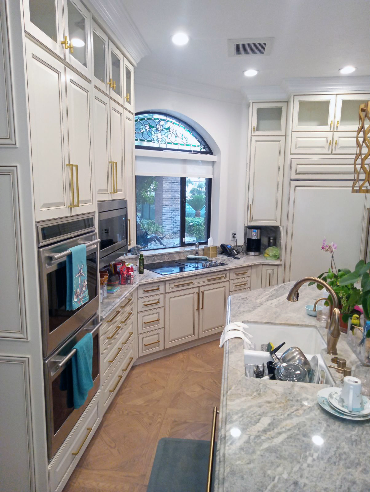 Priven Residence Kitchen 007